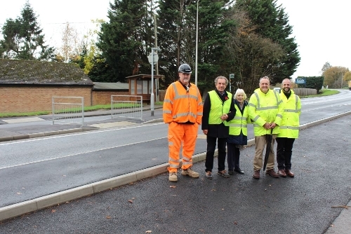 2025 - carols crossing A4 Midgham footway improvement